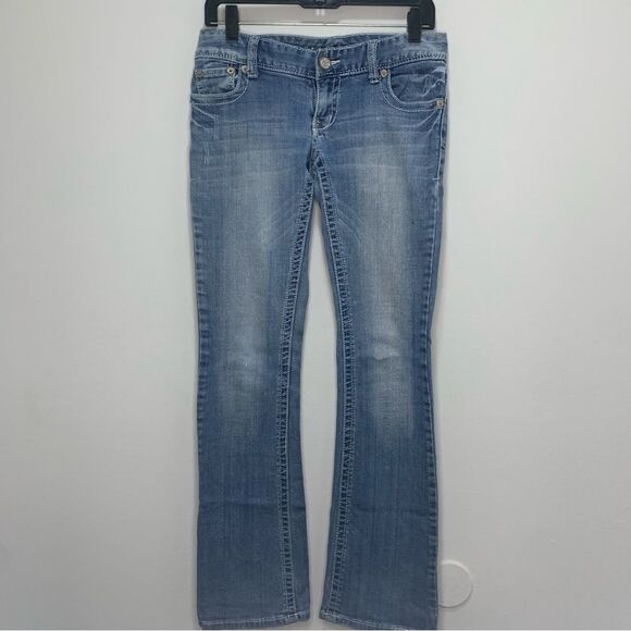 Maurice's Distressed Women's Jeans Size 1/2 Regular - Picture 1 of 8
